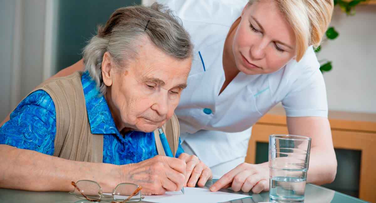 Curso De Cuidados Sociosanitarios A Pacientes Geriátricos | Formación ...